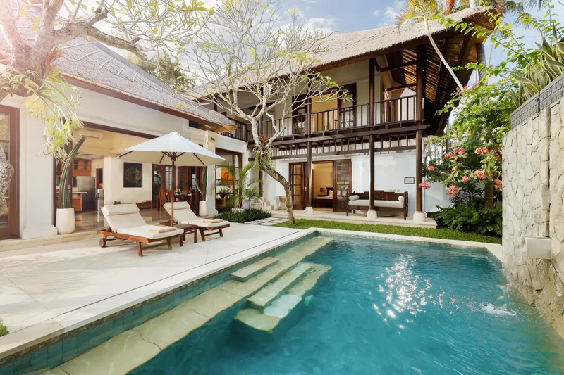 Villa Konsep Tropical di Jimbaran Bali