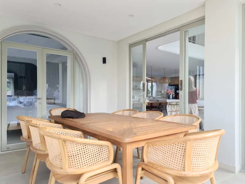 Villa Kekinian Dengan Konsep Mediterania, Villa Casa De Cielo