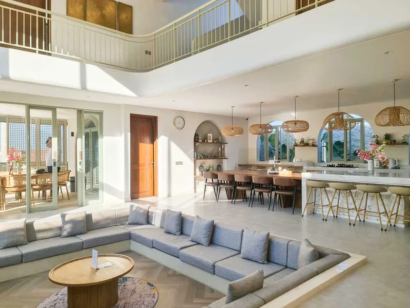 Villa Kekinian Dengan Konsep Mediterania, Villa Casa De Cielo