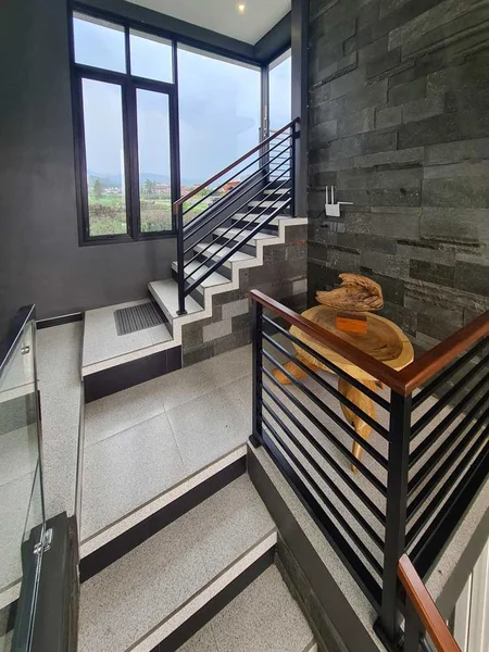 Villa Estetik Dengan View Persawahan di Kota Batu, Villa Cityscape