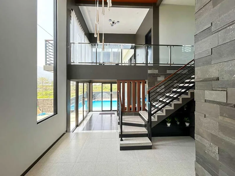 Villa Estetik Dengan View Persawahan di Kota Batu, Villa Cityscape
