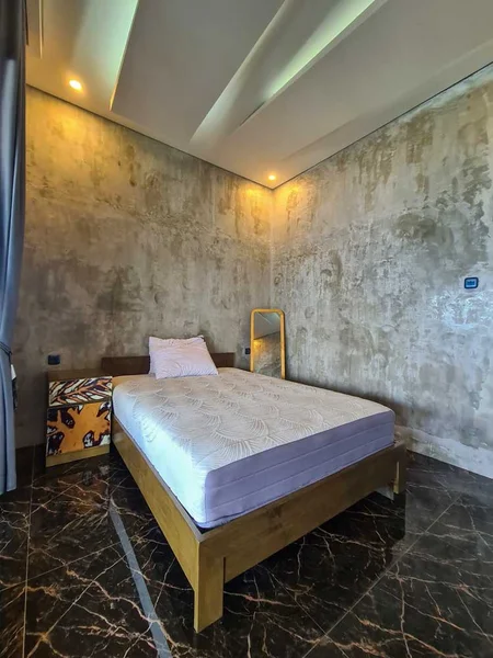 Villa 5 Kamar Industrial dekat Jatimpark 2 & BNS, Villa DeDayu
