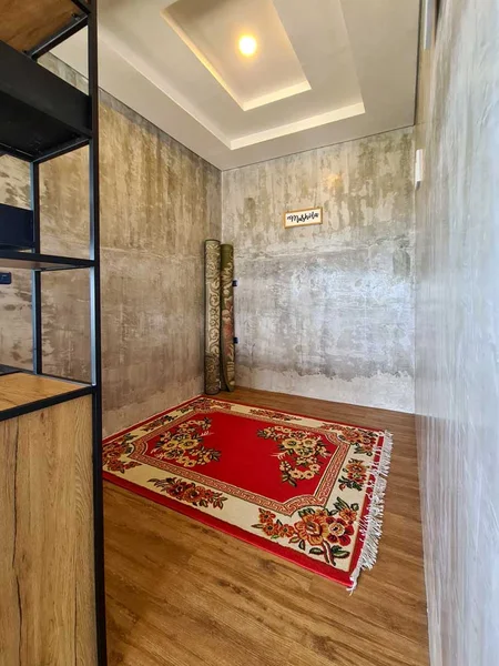 Villa 5 Kamar Industrial dekat Jatimpark 2 & BNS, Villa DeDayu