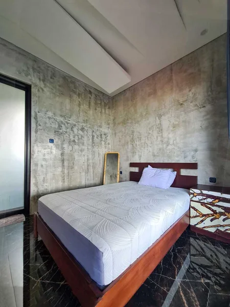 Villa 5 Kamar Industrial dekat Jatimpark 2 & BNS, Villa DeDayu