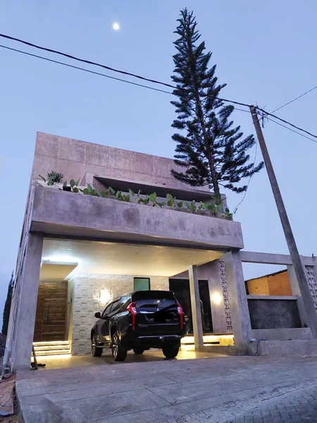 Villa 5 Kamar Industrial dekat Jatimpark 2 & BNS, Villa DeDayu