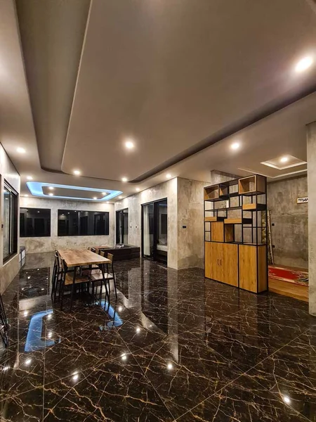 Villa 5 Kamar Industrial dekat Jatimpark 2 & BNS, Villa DeDayu