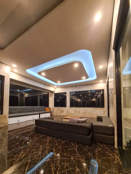 Villa 5 Kamar Industrial dekat Jatimpark 2 & BNS, Villa DeDayu