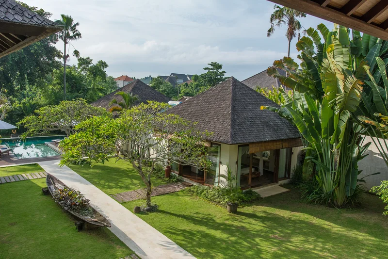 Villa 5 Kamar Dekat Pantai Nelayan Bali