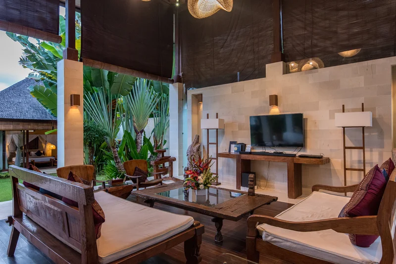 Villa 5 Kamar Dekat Pantai Nelayan Bali