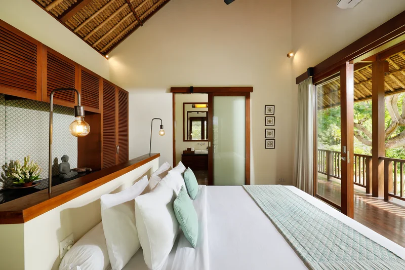 Villa 6 Kamar Bergaya Bali Kontemporer