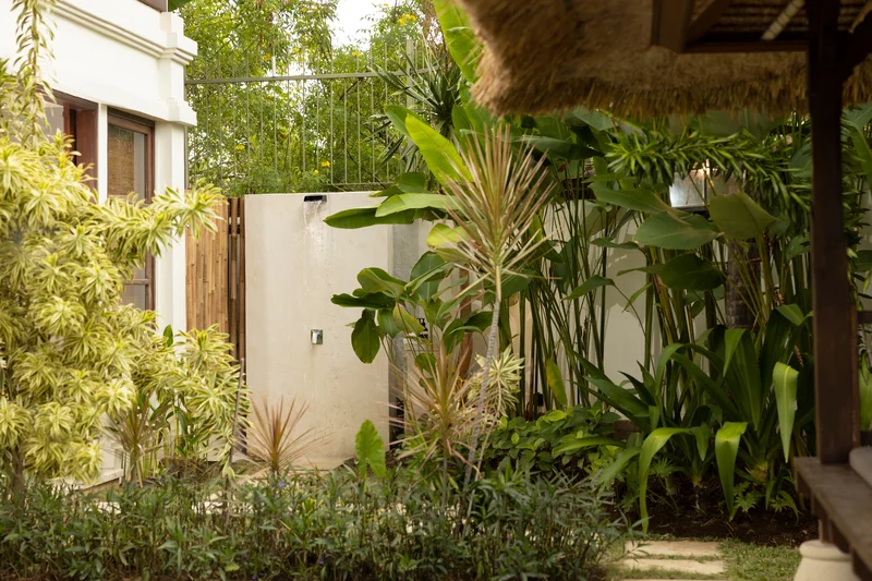 Villa 3 Kamar Kontemporer Jimbaran Bali, Villa Grasshopper