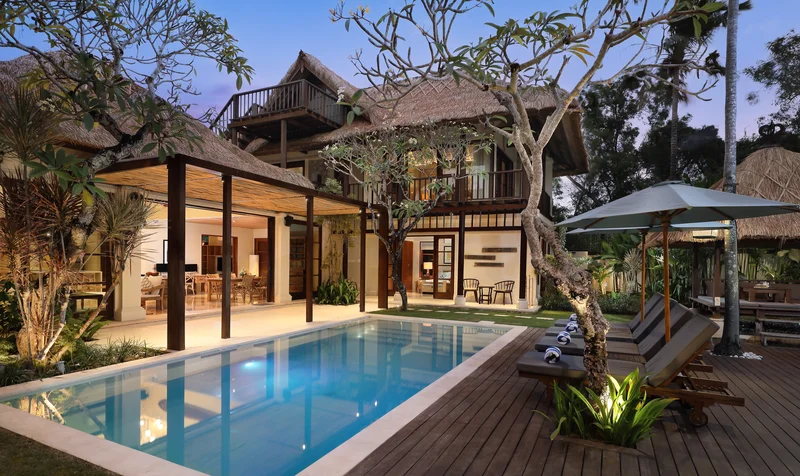 Villa 3 Kamar Kontemporer Jimbaran Bali, Villa Grasshopper