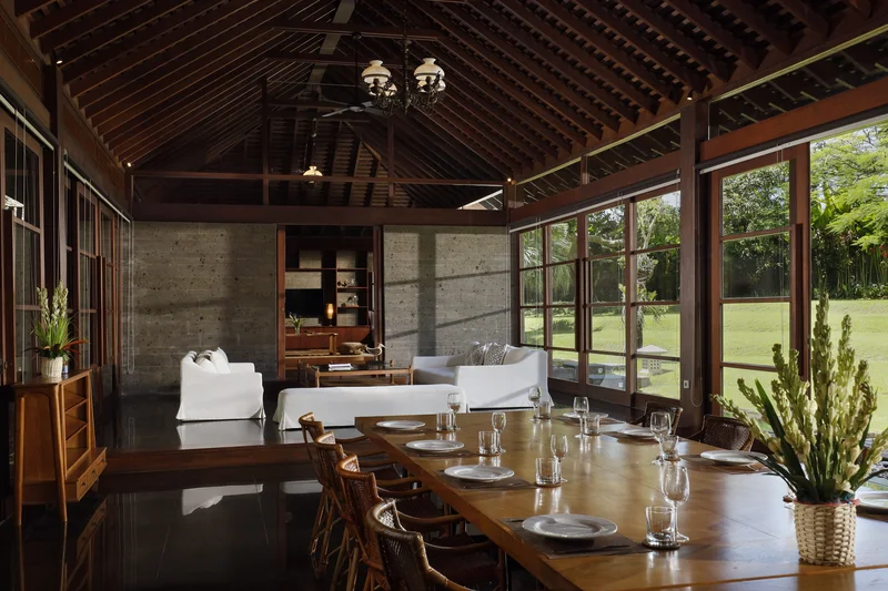 Villa 7 Kamar Konsep Joglo Tradisional Bali, Villa Amita