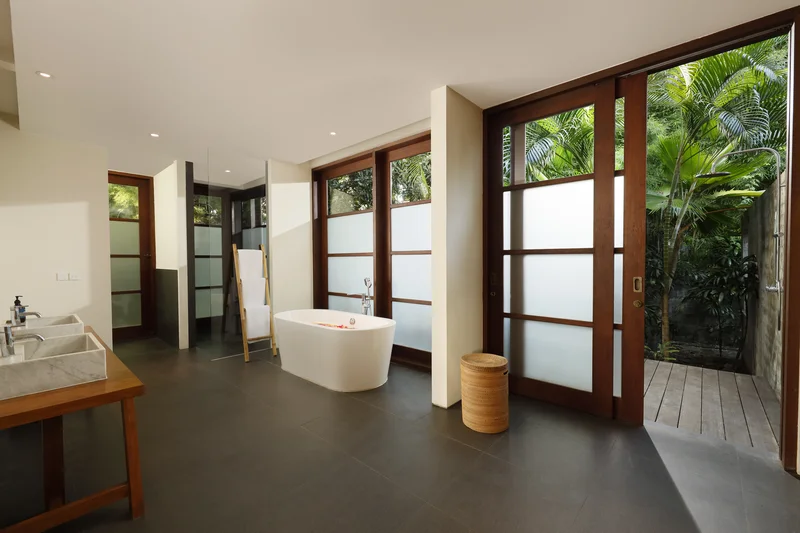 Villa 7 Kamar Konsep Joglo Tradisional Bali, Villa Amita