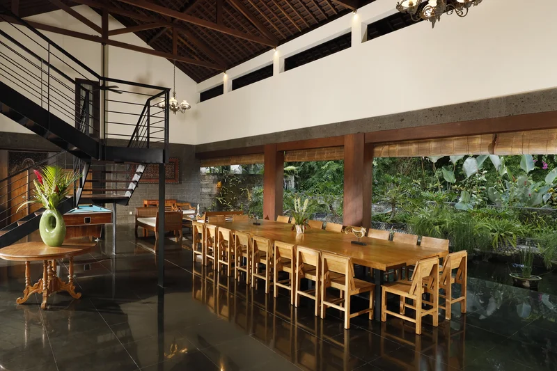 Villa 7 Kamar Konsep Joglo Tradisional Bali, Villa Amita