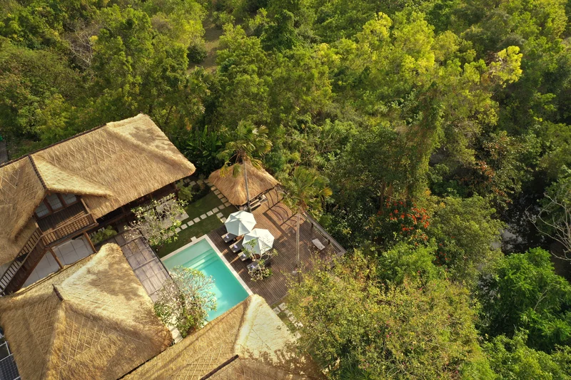 Villa 3 Kamar Kontemporer Jimbaran Bali, Villa Grasshopper