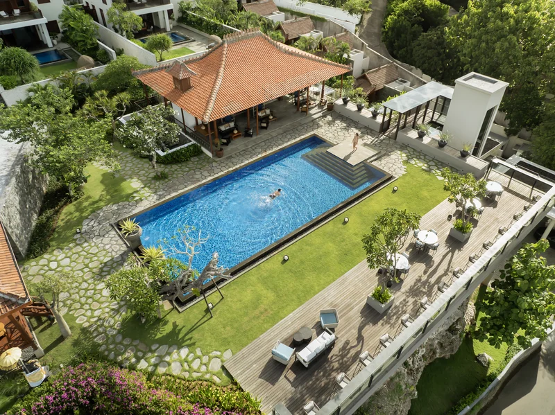 Villa 10 Kamar Eksklusif Kuta Selatan, Villa Tulou