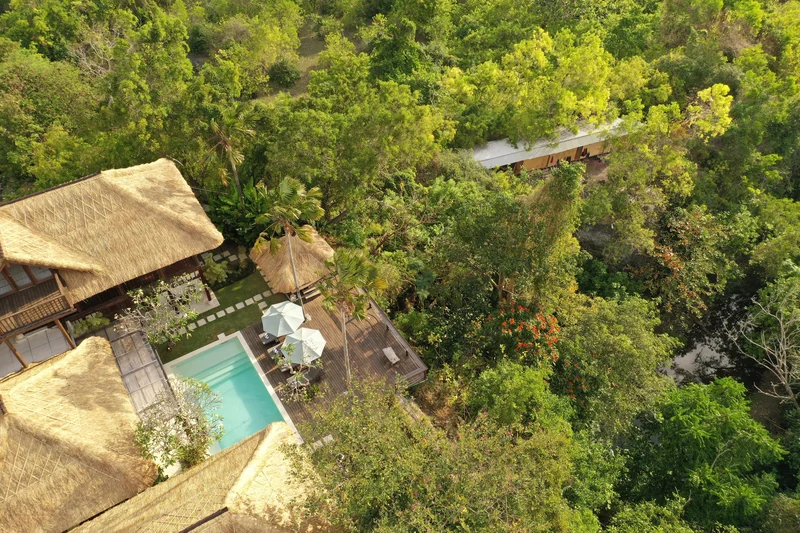 Villa 3 Kamar Kontemporer Jimbaran Bali, Villa Grasshopper