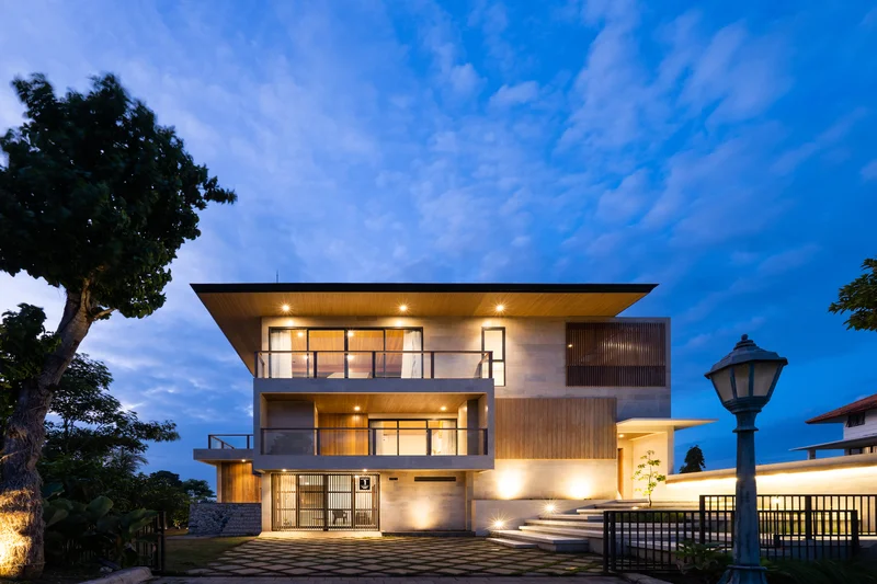 Villa 4 Kamar Eksklusif Modern Minimalis di Pecatu Bali, Villa Avocagolf