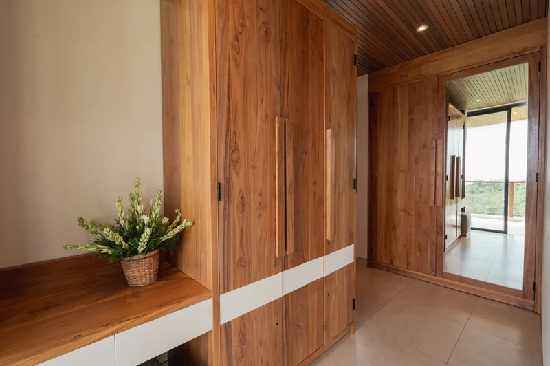 Villa 4 Kamar Eksklusif Modern Minimalis di Pecatu Bali, Villa Avocagolf