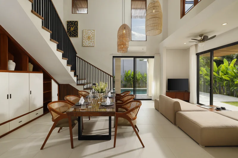 Villa 4 Kamar di Dekat Seminyak Square, Villa Ananya