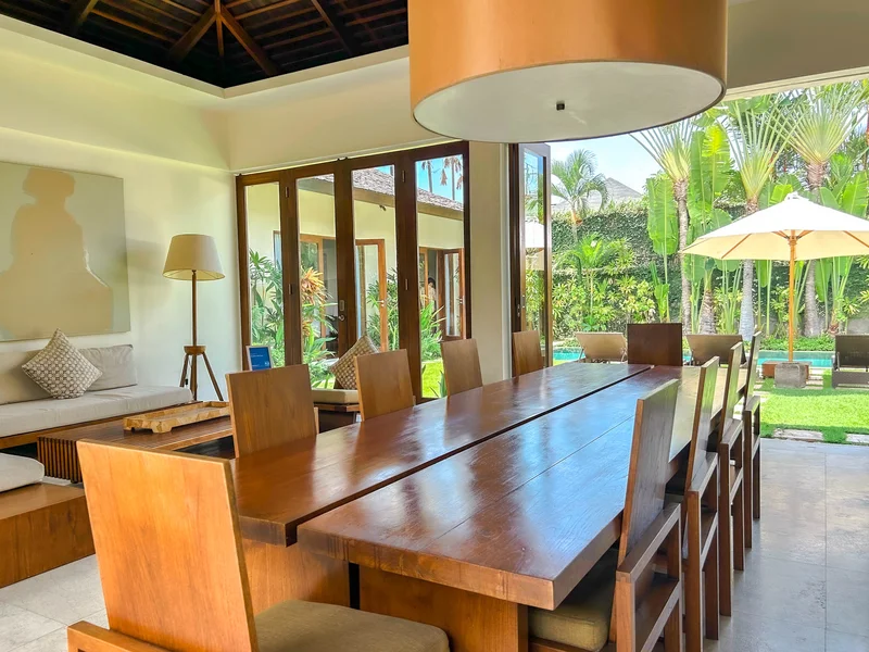Villa 5 Kamar Seminyak Bali, The Suar Seminyak