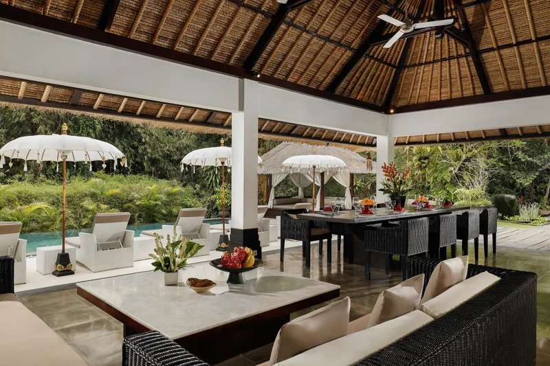 Villa 6 Kamar Tabanan Bali, Villa Omecure