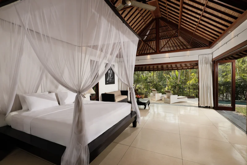 Villa 6 Kamar Tabanan Bali, Villa Omecure