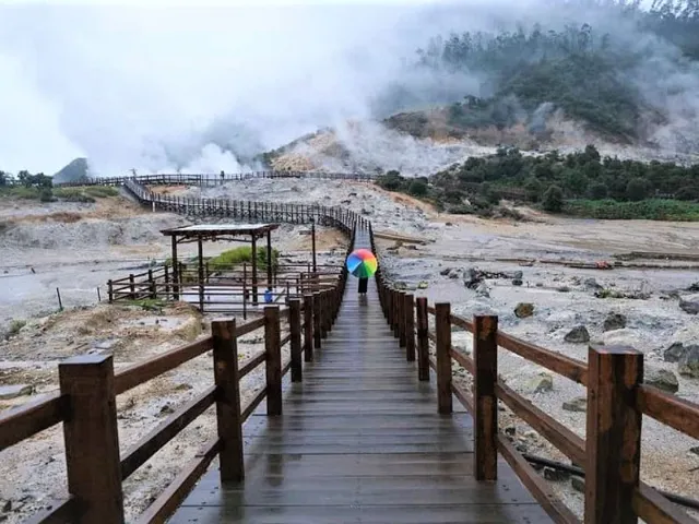 kawah sikidang