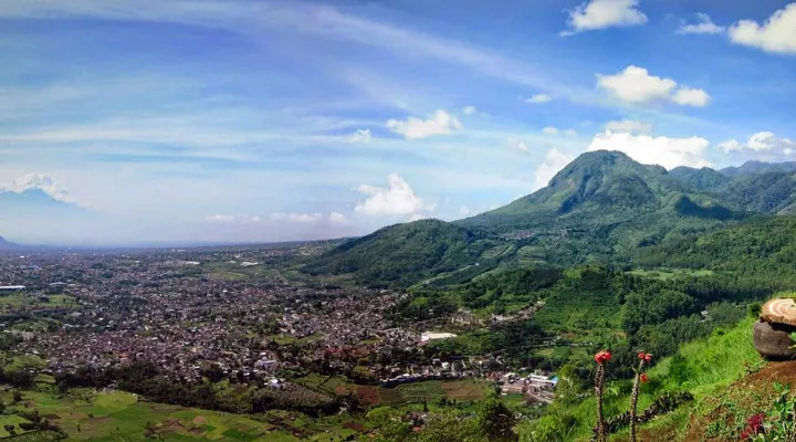 Pemandangan Kota Batu